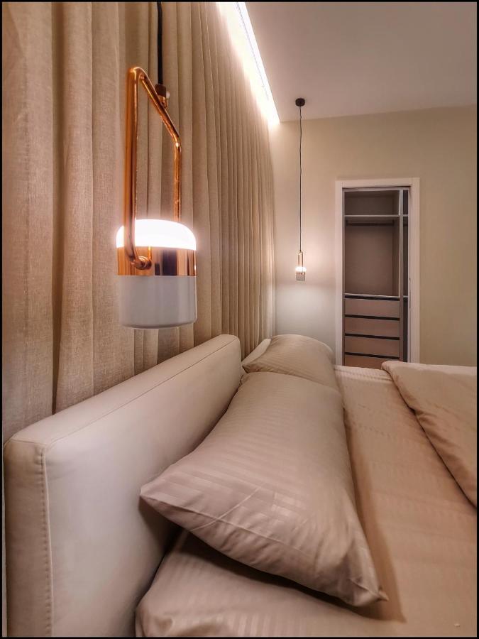 Adore - Modern Apartment Tirana Eksteriør billede