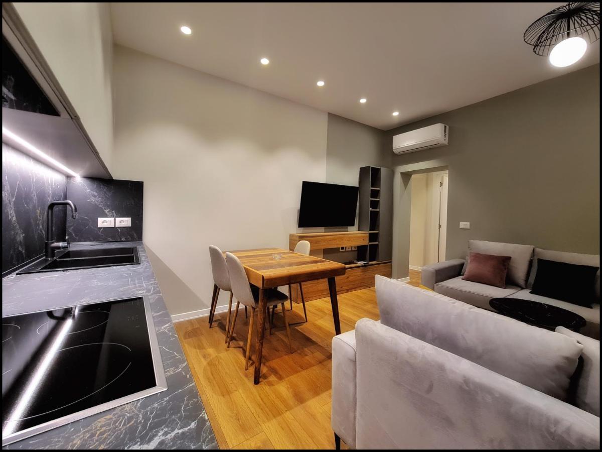 Adore - Modern Apartment Tirana Eksteriør billede
