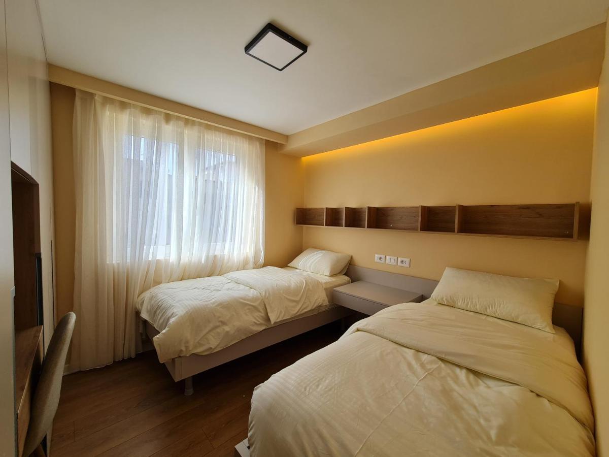 Adore - Modern Apartment Tirana Eksteriør billede
