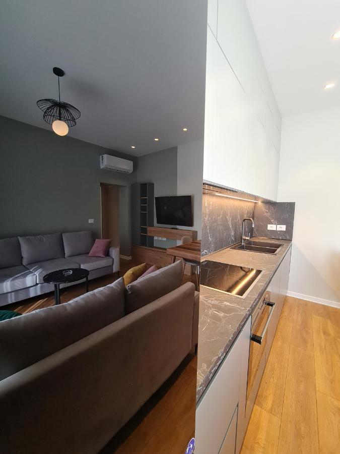 Adore - Modern Apartment Tirana Eksteriør billede