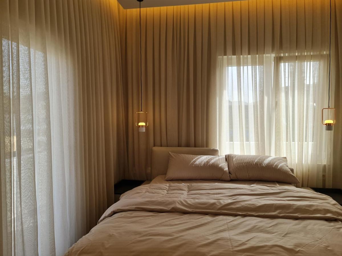 Adore - Modern Apartment Tirana Eksteriør billede