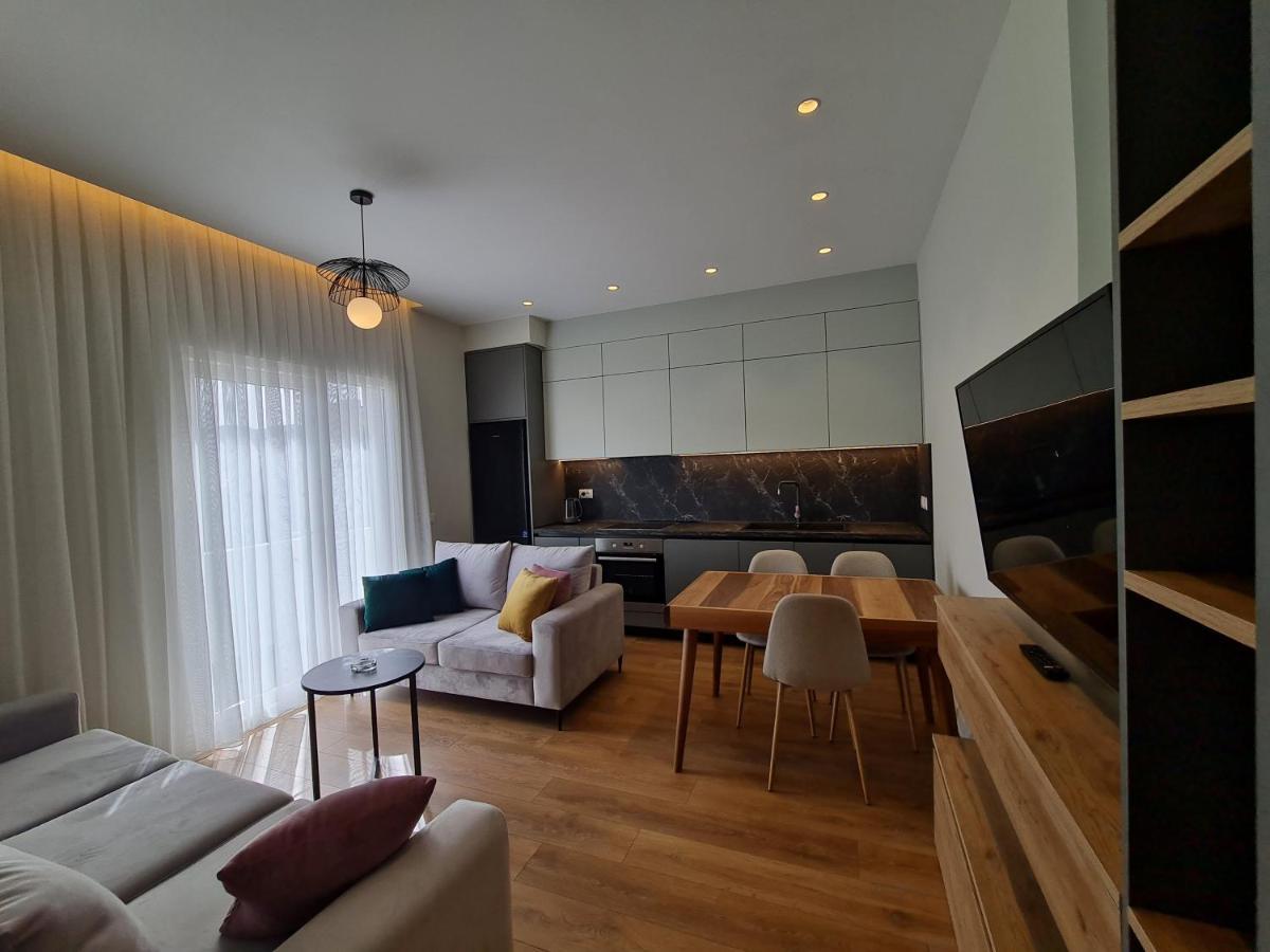 Adore - Modern Apartment Tirana Eksteriør billede