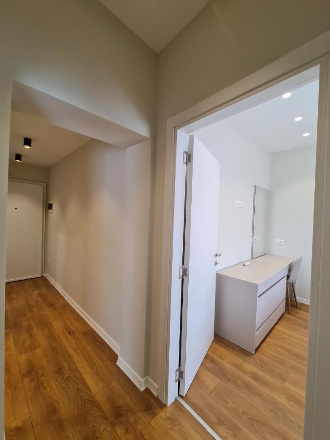 Adore - Modern Apartment Tirana Eksteriør billede